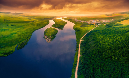 额尔古纳河航拍接片全景