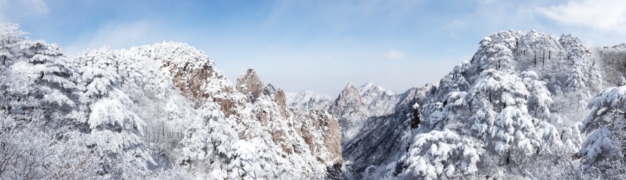 冬季黄山山上的雪景