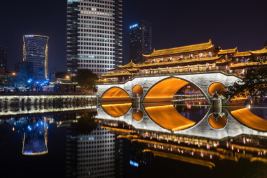 成都九眼桥灯火辉煌廊桥夜景现代与古朴