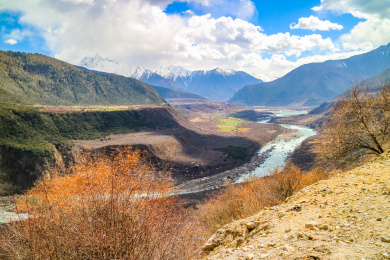 西藏林芝雅鲁藏布江大峡谷风光