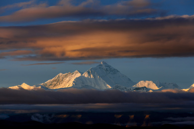 喜马拉雅山脉八千米高峰珠穆朗玛峰卓奥友峰