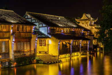 月色下的江南水乡