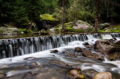 新疆阿勒泰可可托海瀑布沟