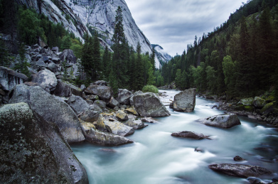 新疆阿勒泰可可托海额尔齐斯河