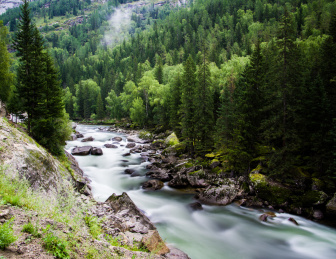 新疆阿勒泰可可托海额尔齐斯河