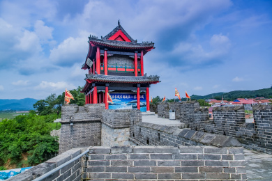 辽宁省丹东市虎山长城阁楼建筑景观
