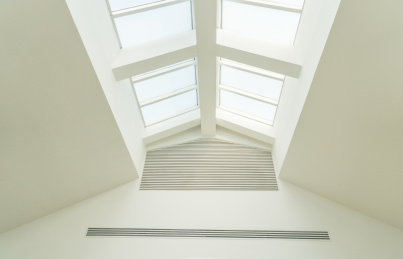 何香凝美术馆室内极简设计