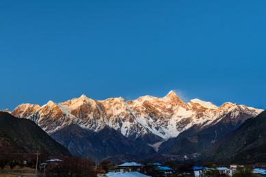 西藏林芝南迦巴瓦雪山