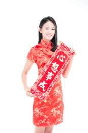 穿着旗袍的中国女生