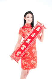 穿着旗袍的中国女生