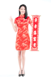 穿着旗袍的女生