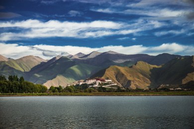 布达拉宫-远眺