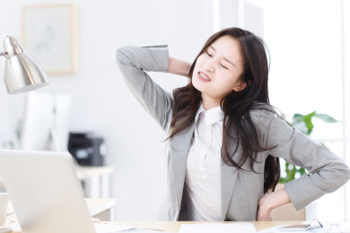 疲劳的商务女人