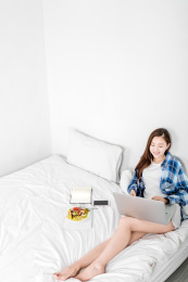 漂亮的亚洲女生