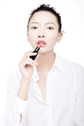 亚洲美丽女生