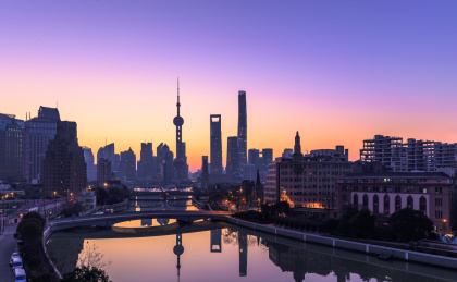 日出十分上海城市风光