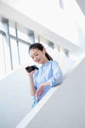 写字楼里的年轻白领