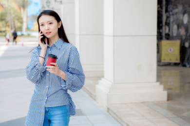休闲状态的女性