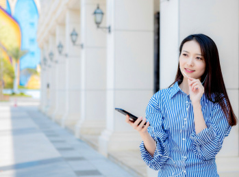 休闲状态的女性