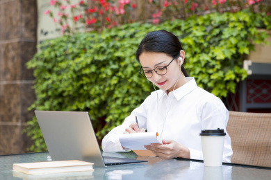 工作状态的白领女性