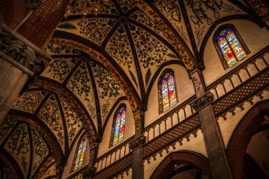 山东济南洪家楼教堂的穹顶和窗户