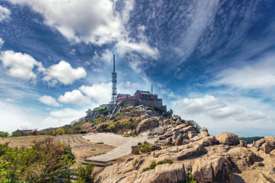 旅游胜地泰山极顶玉皇顶