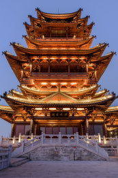 杭州半山公园望宸阁夜景