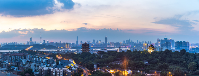 武汉武昌汉口全景 