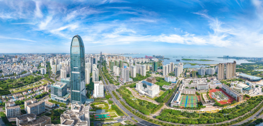中国海南省海口市滨海中央商务区最高楼都市风光