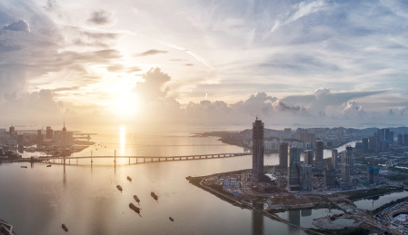 珠海横琴金融岛，澳门城市风光