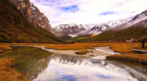 稻城亚丁夏诺多吉
