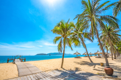 东南亚越南芽庄热带滨海度假胜地风光