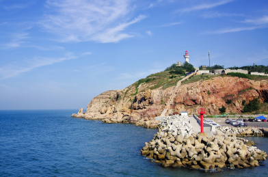 山东烟台蓬莱客运港码头防波堤