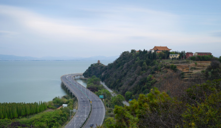 昆明观音山风光