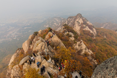 中国辽宁丹东秋季凤凰山的景色