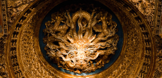 故宫斋宫内顶盘龙装饰