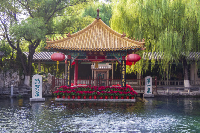 天下第一泉趵突泉