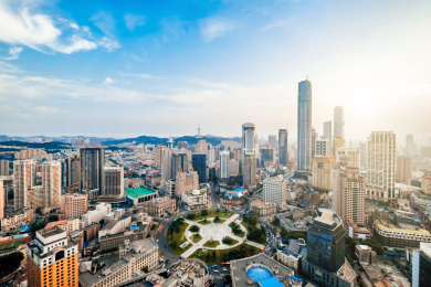 中国辽宁大连中山广场城市风光