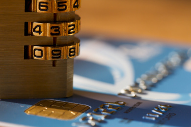 金融经济安全，锁头与信用卡