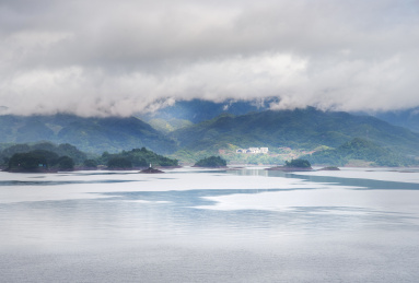 浙江省杭州市淳安县千岛湖风景区通透景观
