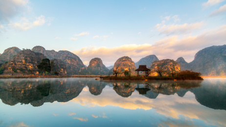 清晨美丽的普者黑风景