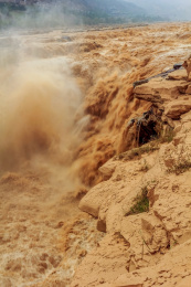 黄河壶口瀑布自然风光
