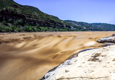 黄河壶口瀑布自然风光