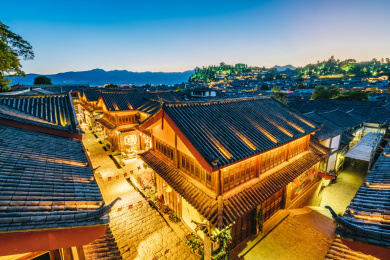 中国云南丽江大研古城狮子山夜景