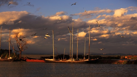云南省晋宁县郑和故里夕阳下的码头
