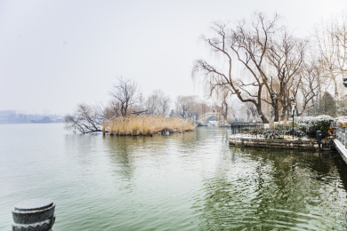 济南大明湖畔
