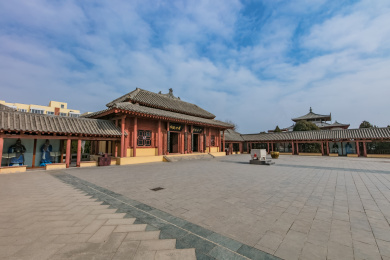 河南省濮阳市戚城遗址玄宫园林古建筑 