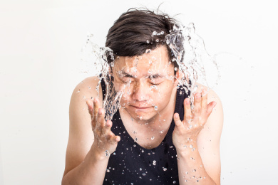 男士清洁洗脸肖像