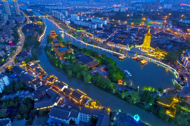 江苏省淮安市因水而美丽的城市和水利设施