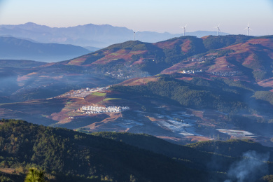 东川红土地风光